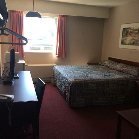 Midtown Motor Inn Bonnyville エクステリア 写真