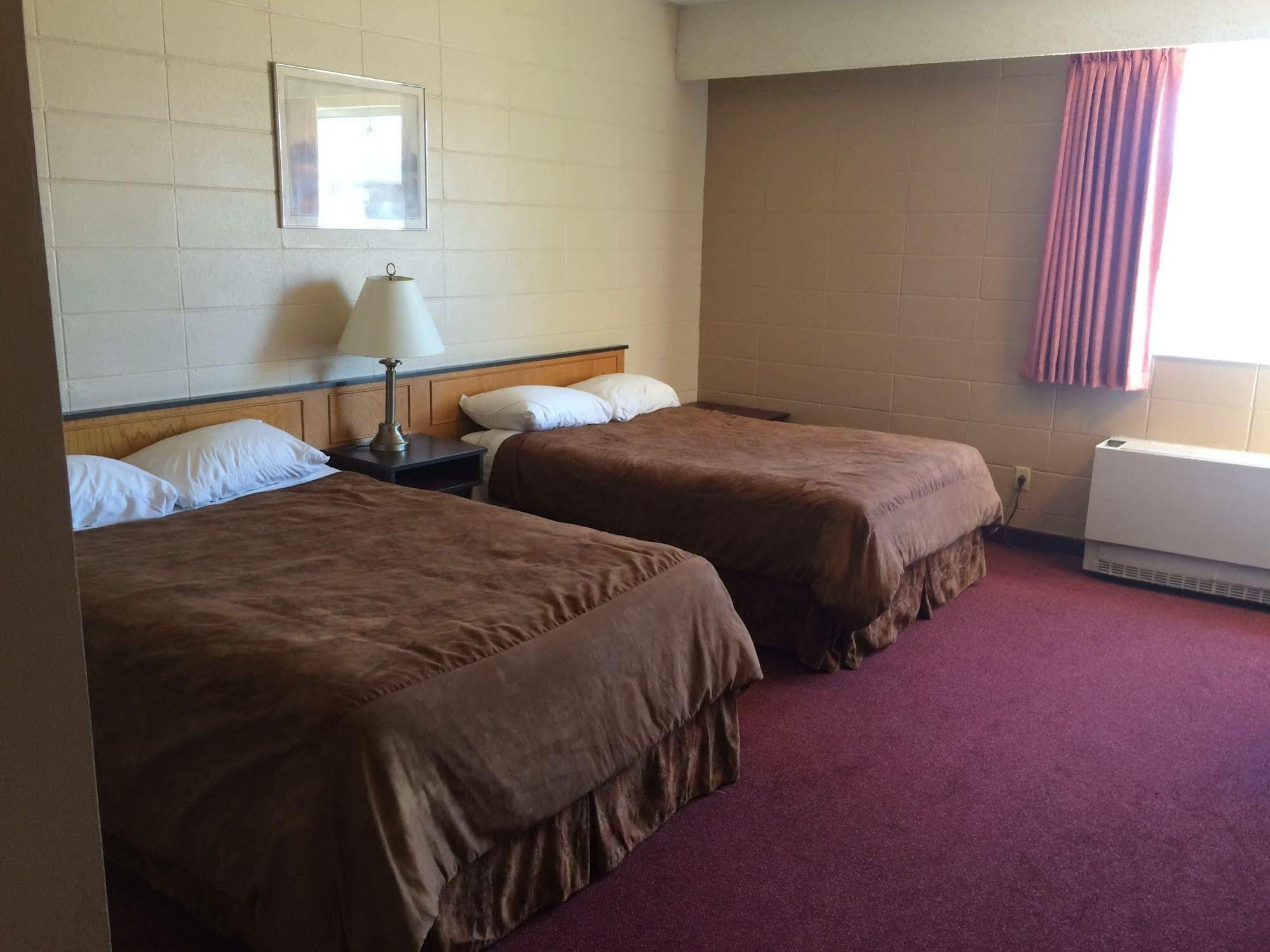 Midtown Motor Inn Bonnyville エクステリア 写真